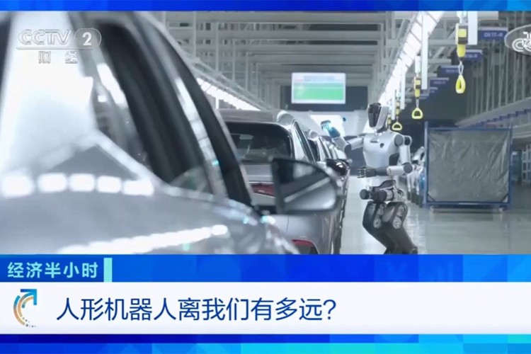 中央电视台《经济半小时》栏目对NG28机器人的专题报道